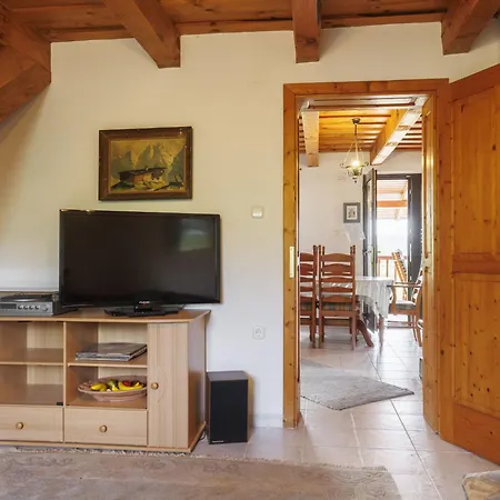 Pax By Interhome Latrany
